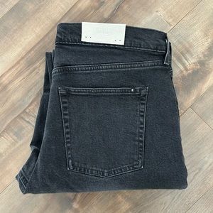 Everlane Original cheeky jean size 33